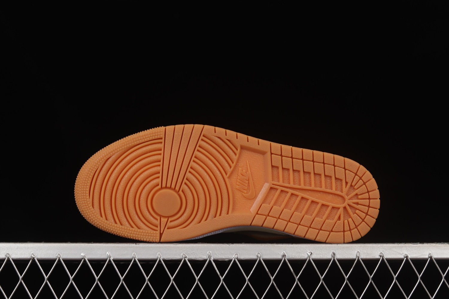 Jordan 1 Low SE Light Curry DH6931-102