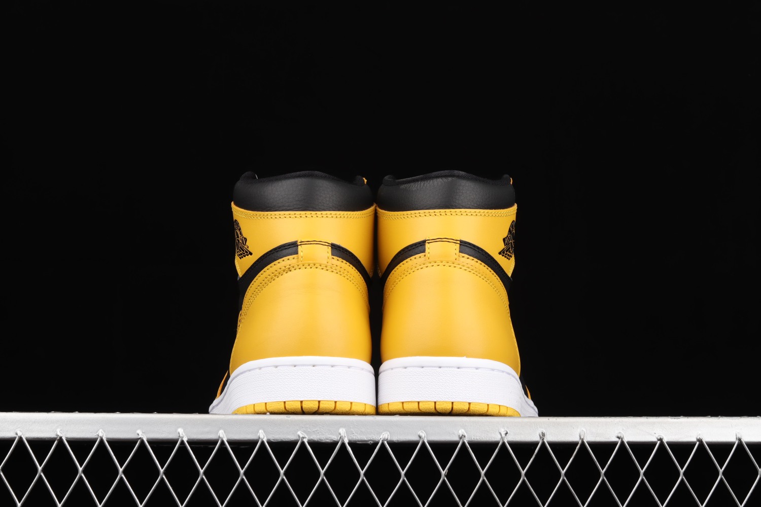 Jordan 1 Retro High Pollen 555088-701