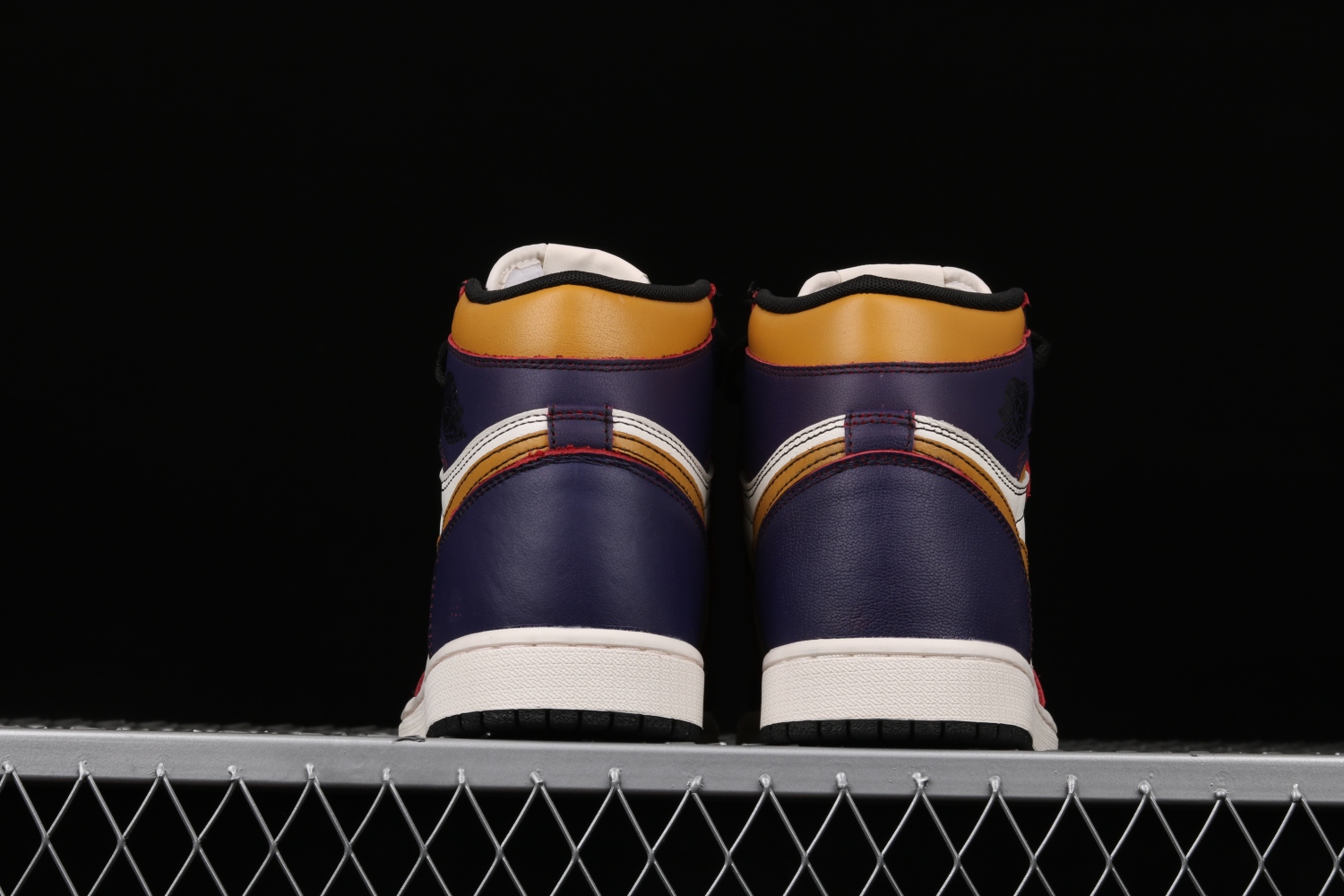 Jordan 1 Retro High OG Defiant SB LA to Chicago CD6578-507