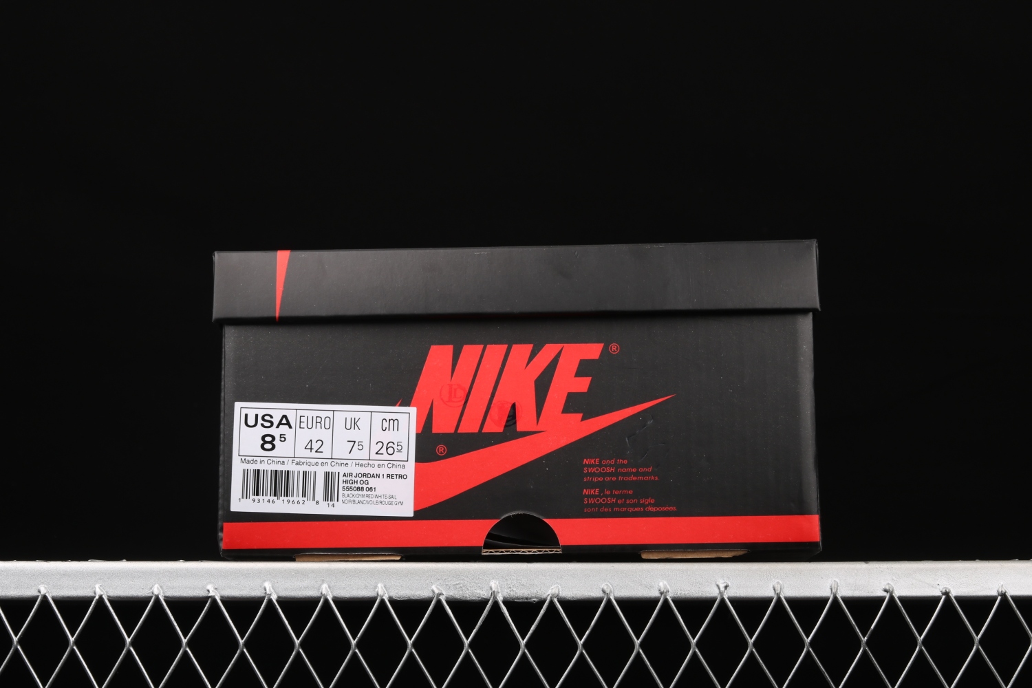 Jordan 1 Retro High Black Gym Red 555088-061