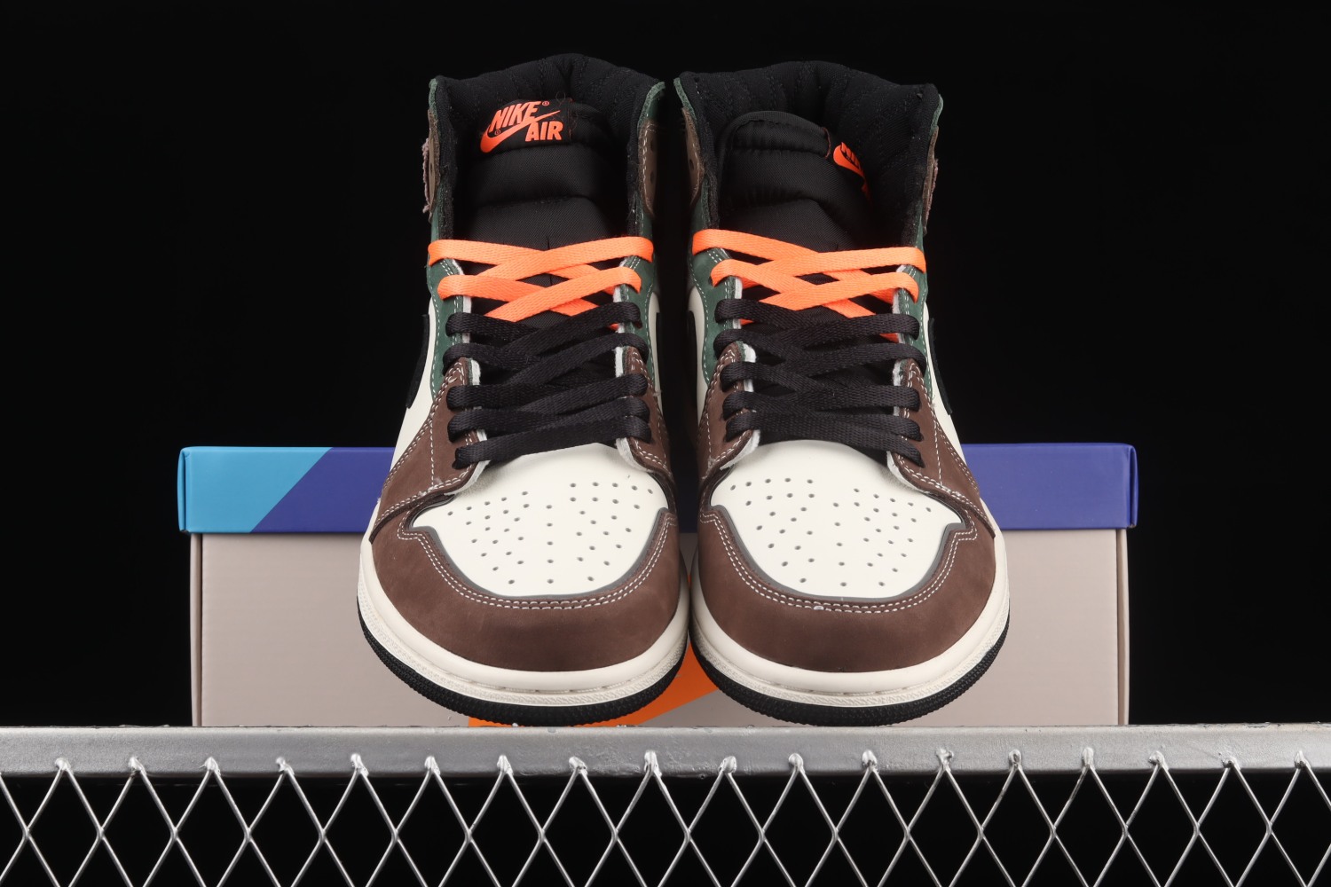 Jordan 1 Retro High OG Hand Crafted DH3097-001