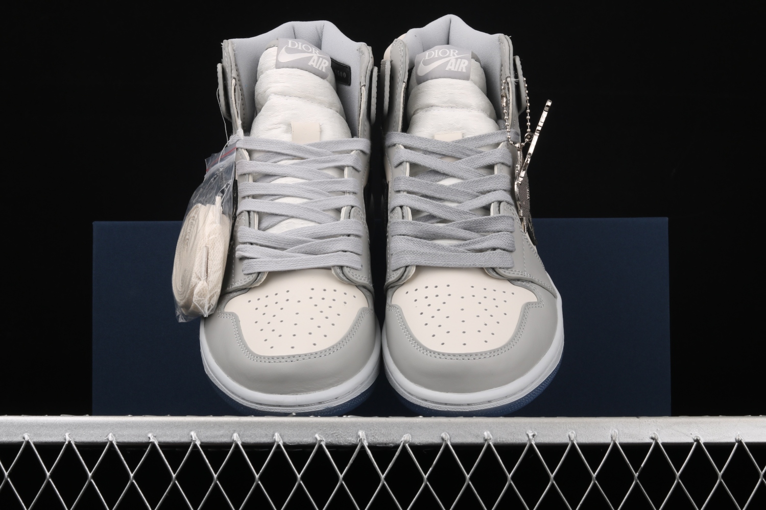 Jordan 1 Retro High Dior  CN8607-002
