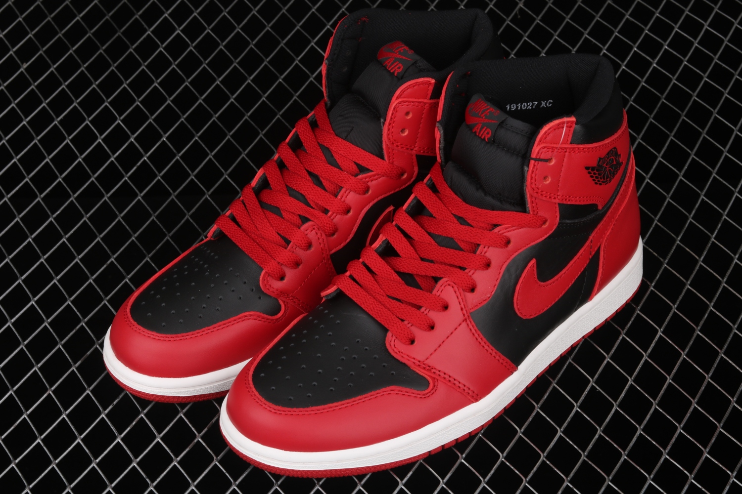 Jordan 1 Retro High 85 Varsity Red BQ4422-600
