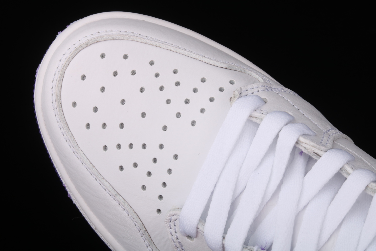 Jordan 1 Retro High Court Purple (W) CD0461-151