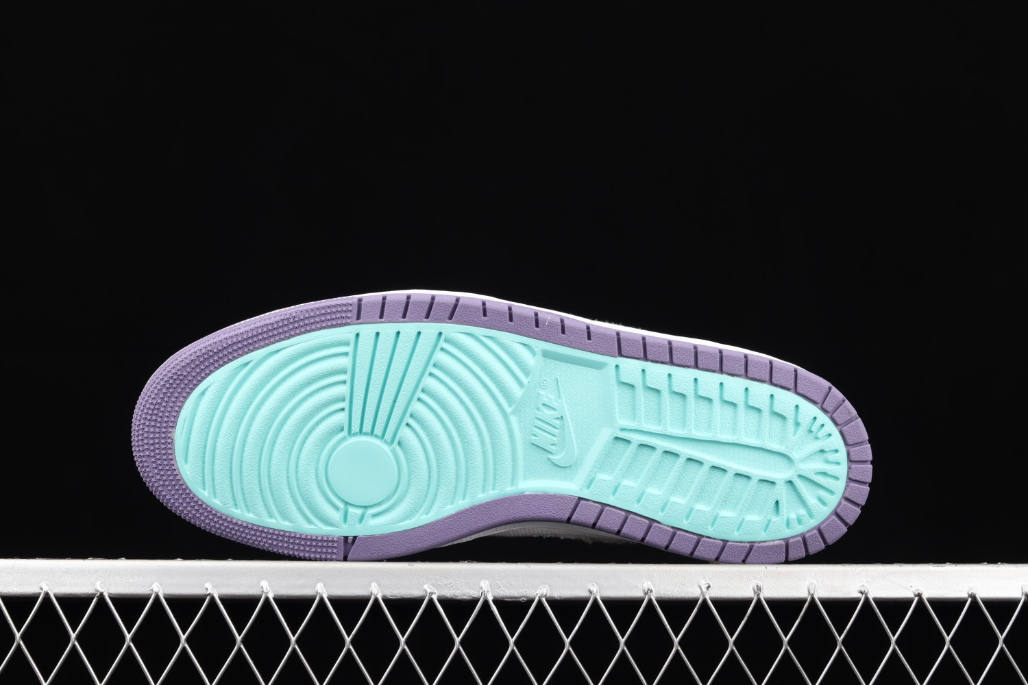 Jordan 1 High Zoom Air CMFT White Daybreak Tropical Twist CT0978-150