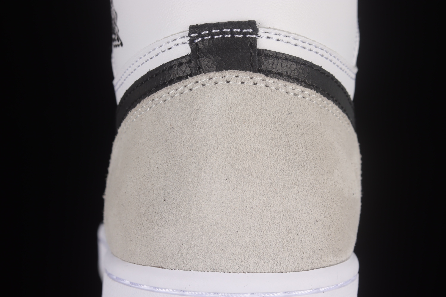 Jordan 1 Retro High OG Stage Haze 555088-108