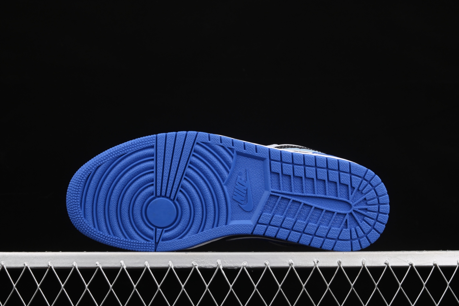 Jordan 1 Low Black Blue White DH0206-400