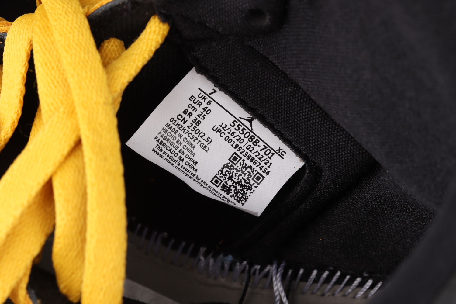 Jordan 1 Retro High Pollen 555088-701
