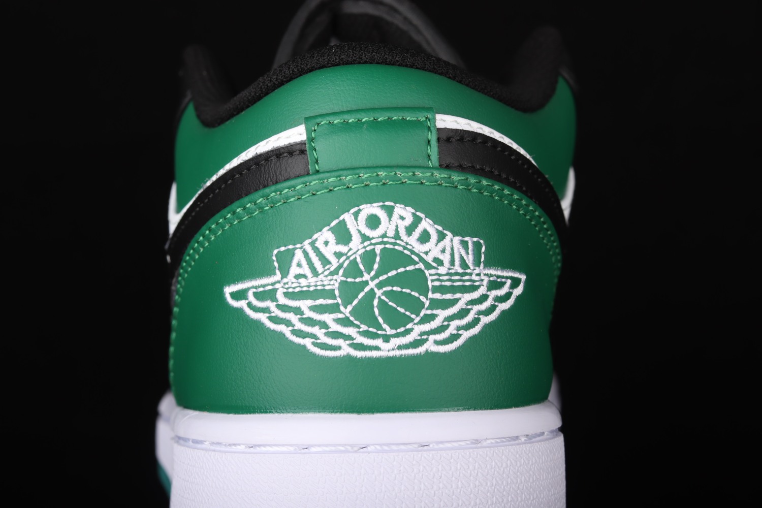 Jordan 1 Low Green Toe (GS) 553558-371