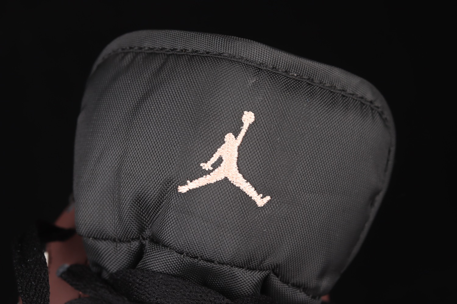 Jordan 1 Low Mocha DC6991-200