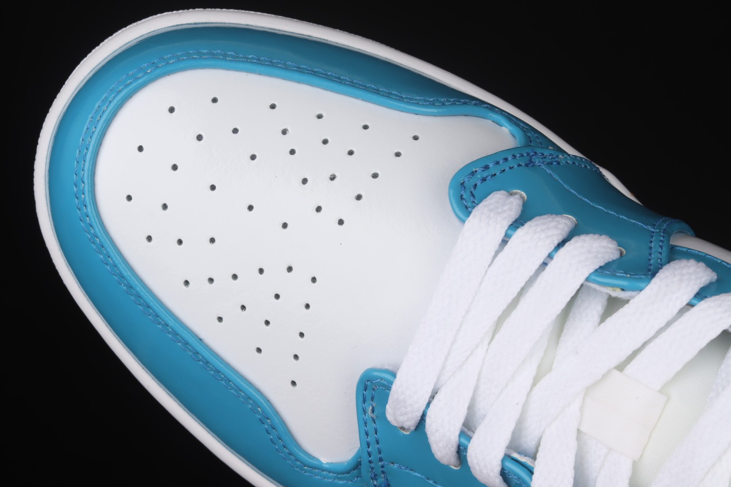 Jordan 1 Low SE Barcelona Cyber Teal DC6991-400
