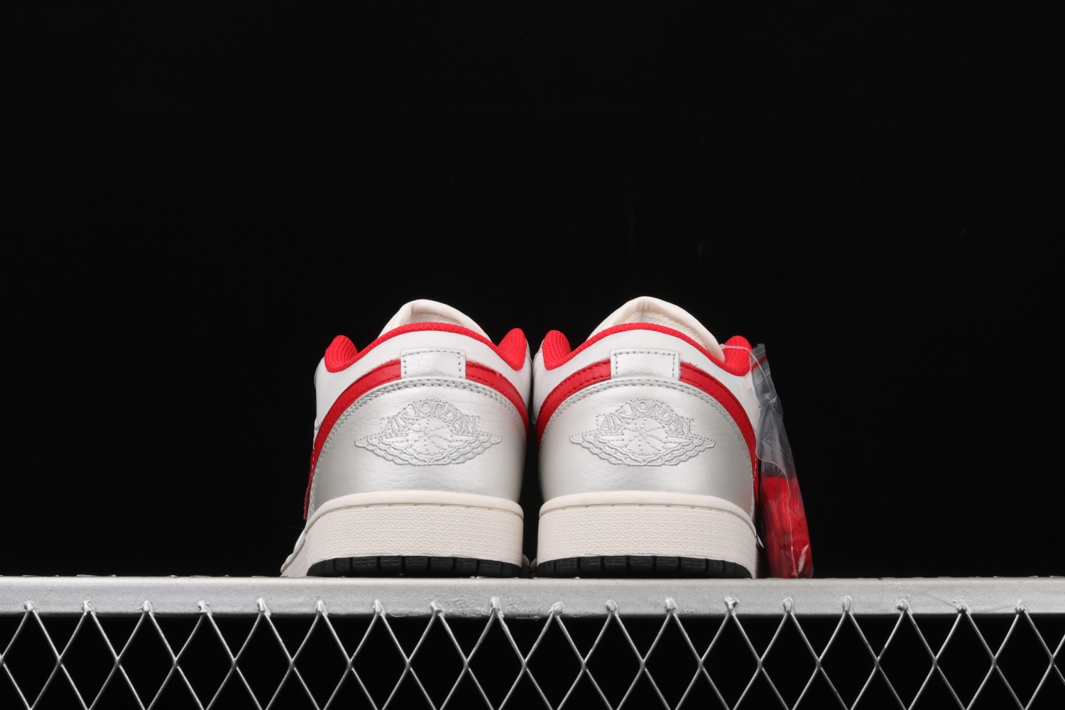 Jordan 1 Low Night Track DA4668-001