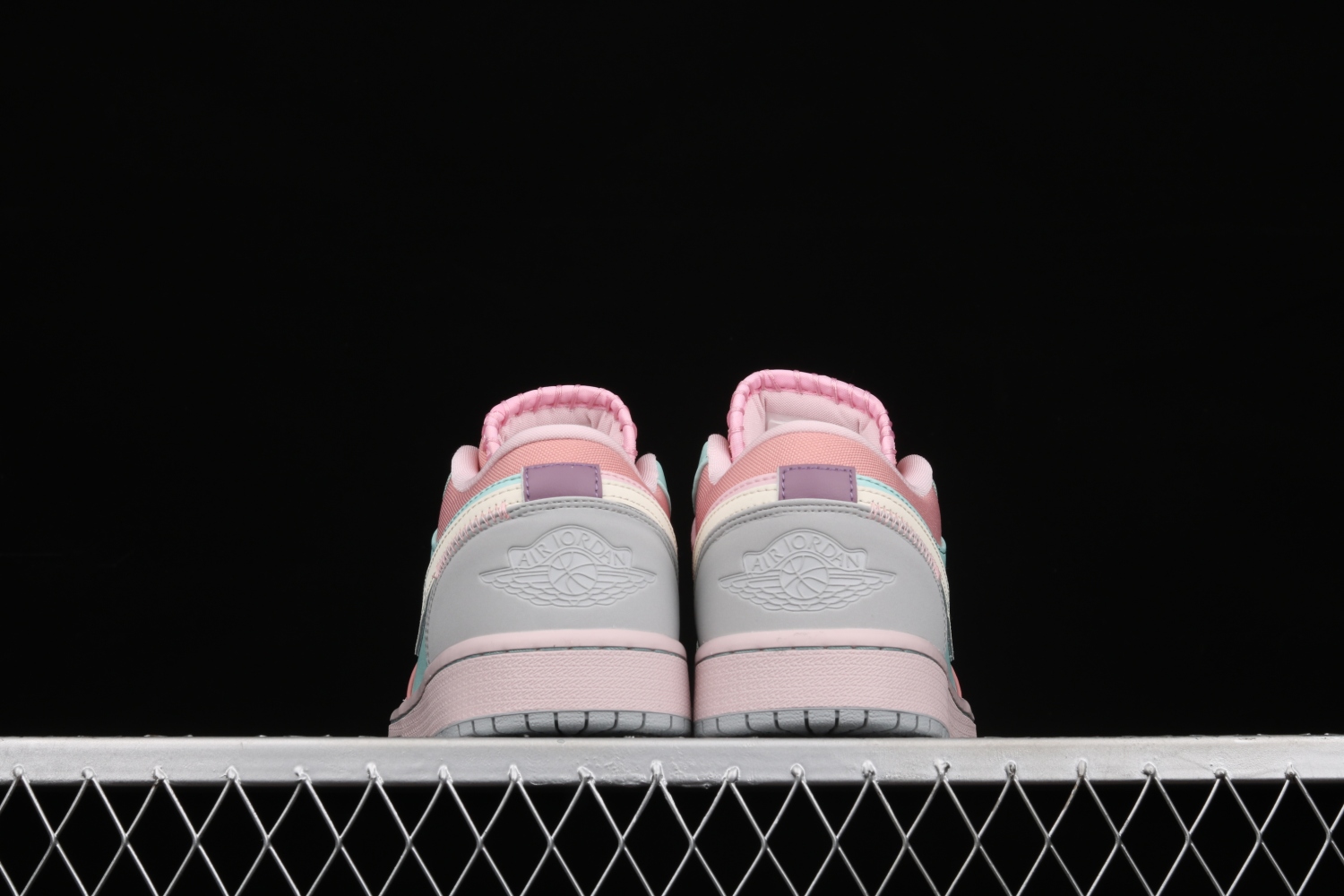 Jordan 1 Low Easter Pastel DJ5196-615