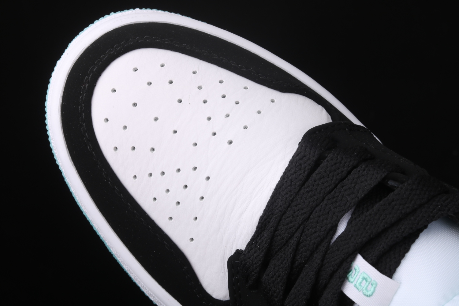 Jordan 1 Low “Island Green” CQ9828-131