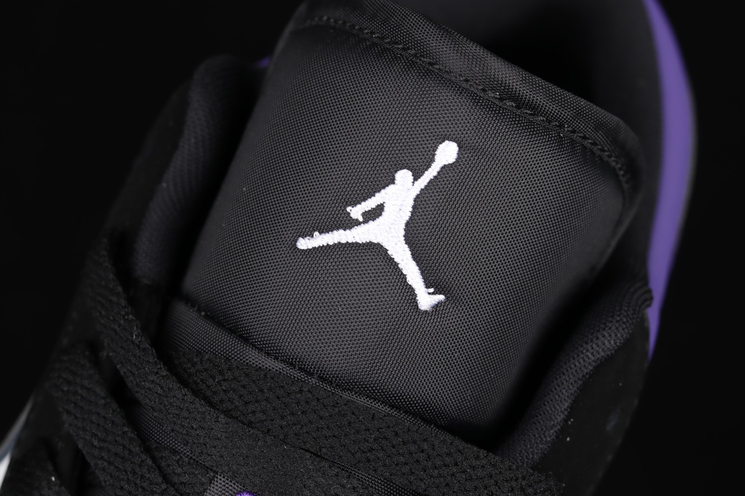 Jordan 1 Low Court Purple 553558-125