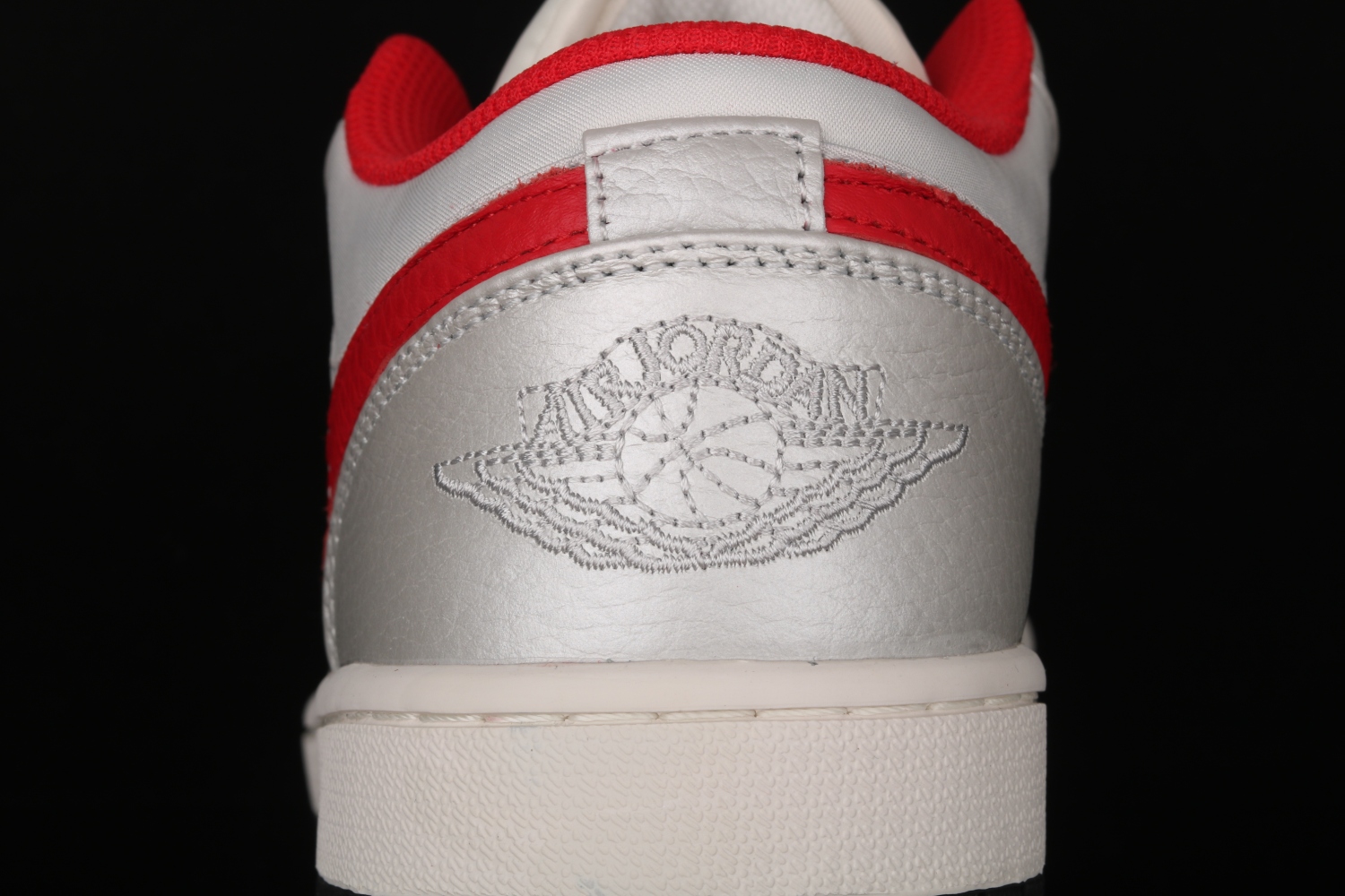 Jordan 1 Low Night Track DA4668-001