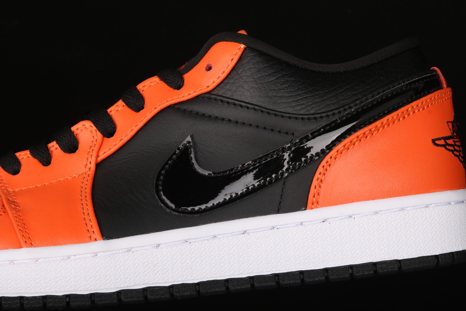 Jordan 1 Low SE Black Turf Orange CK3022-008