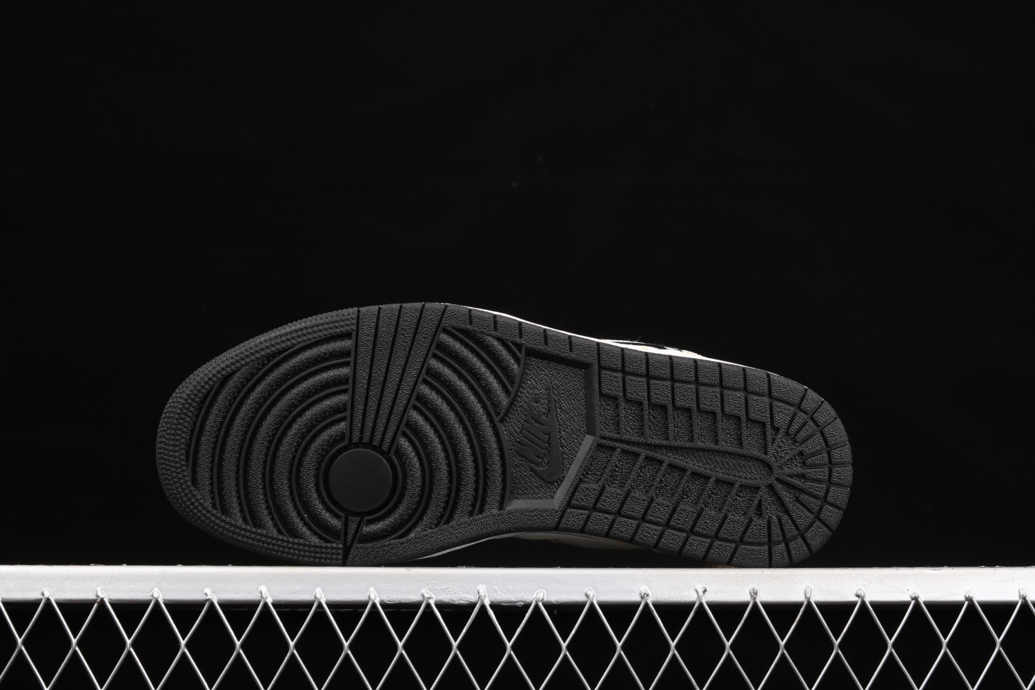 Jordan 1 Low Brushstroke DM3528-100