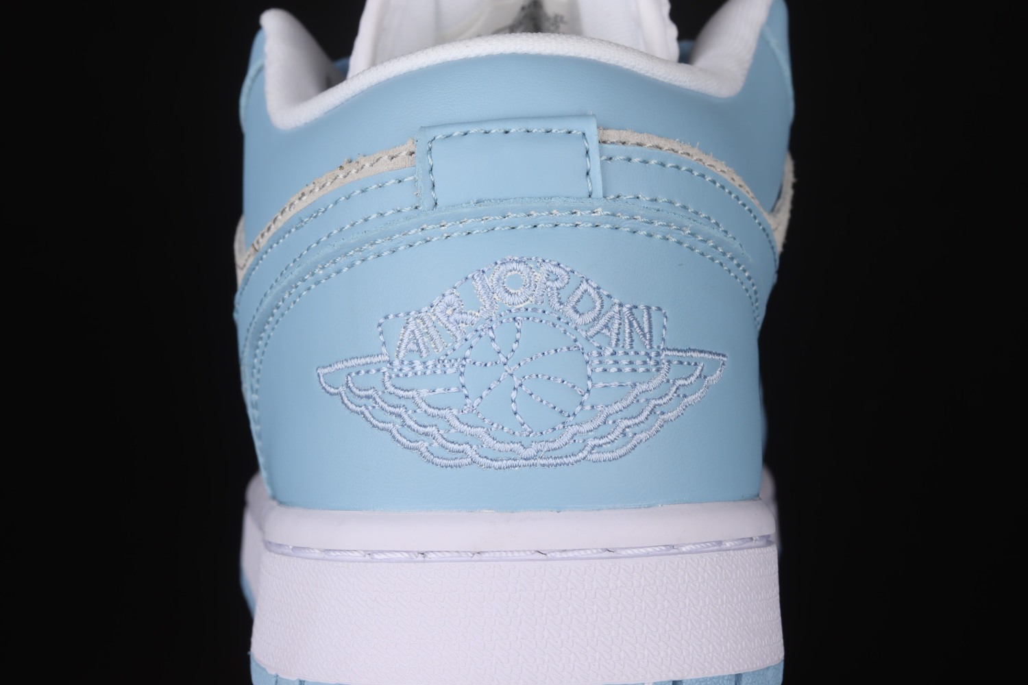 Jordan 1 Low Football Grey Aluminum (W) DC0774-050