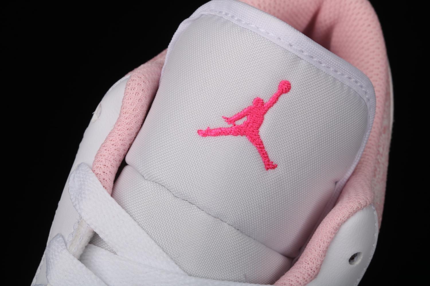 Jordan 1 Low Paint Drip (GS) CW7104-601