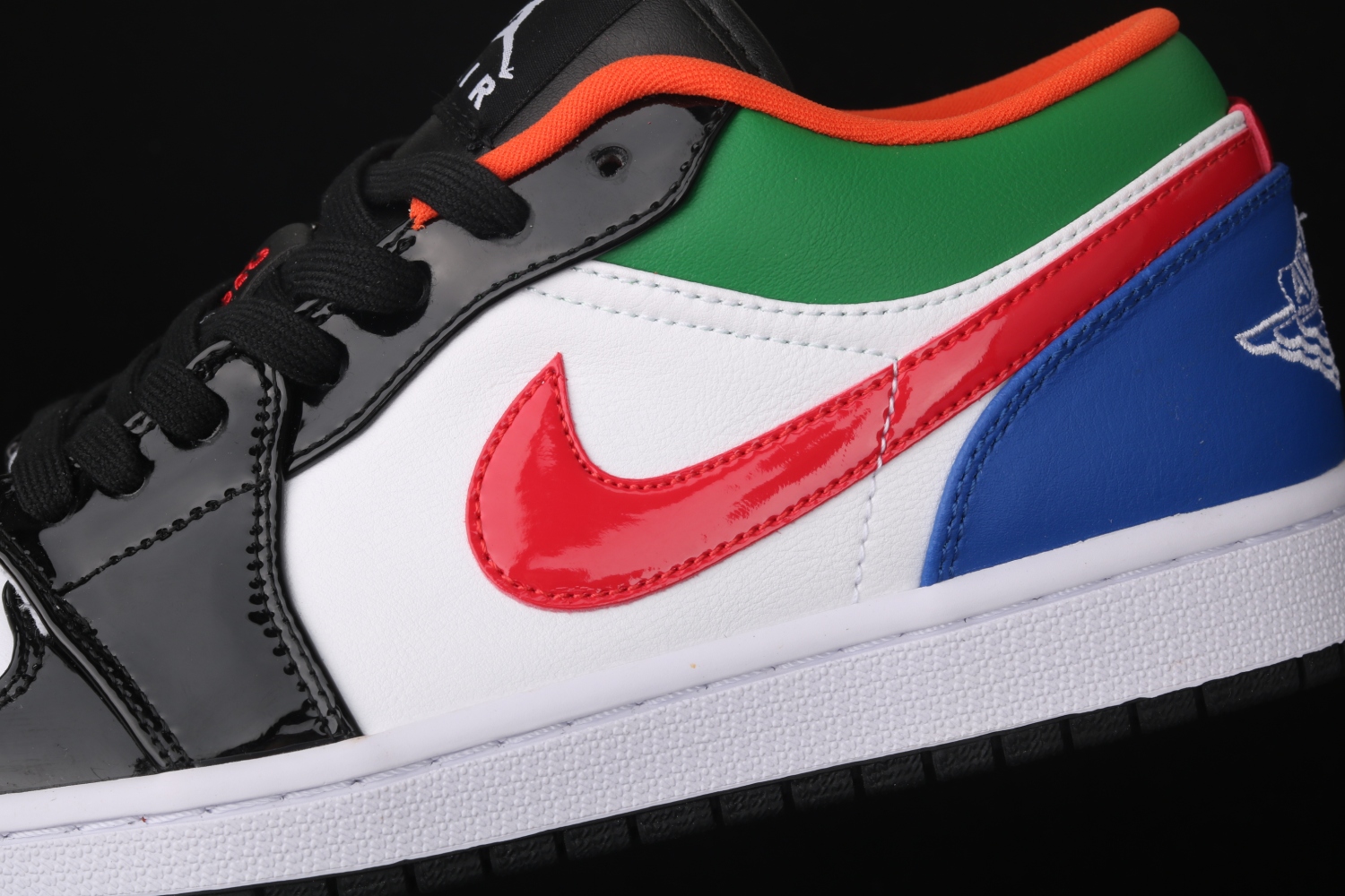 Jordan 1 Low Multi-Color Black Toe (W) CZ4776-101