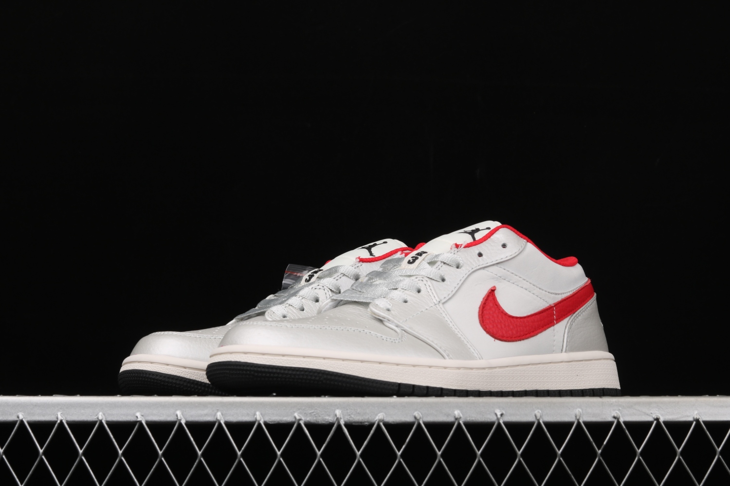 Jordan 1 Low Night Track DA4668-001