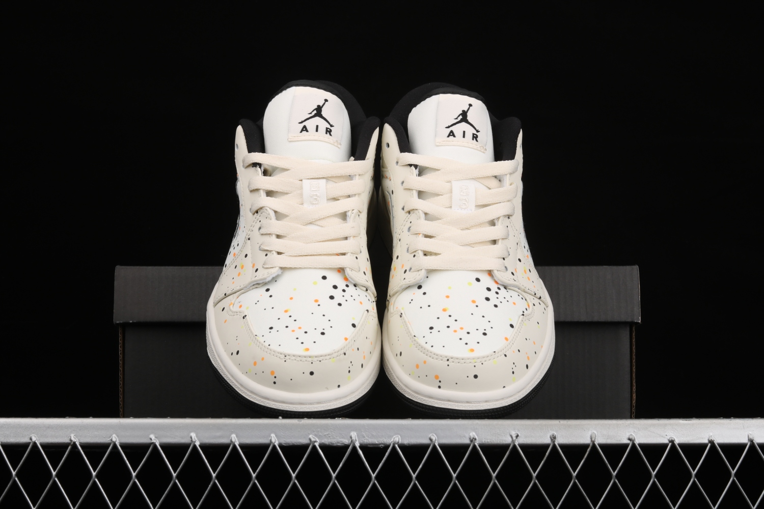 Jordan 1 Low Brushstroke DM3528-100