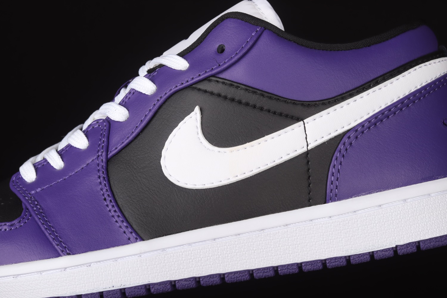 Jordan 1 Low Court Purple Black 553558-501