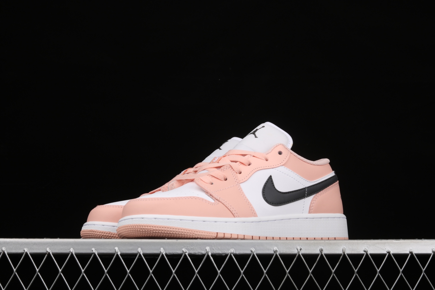 Jordan 1 Low Light Arctic Orange Pink (GS) 553560-800