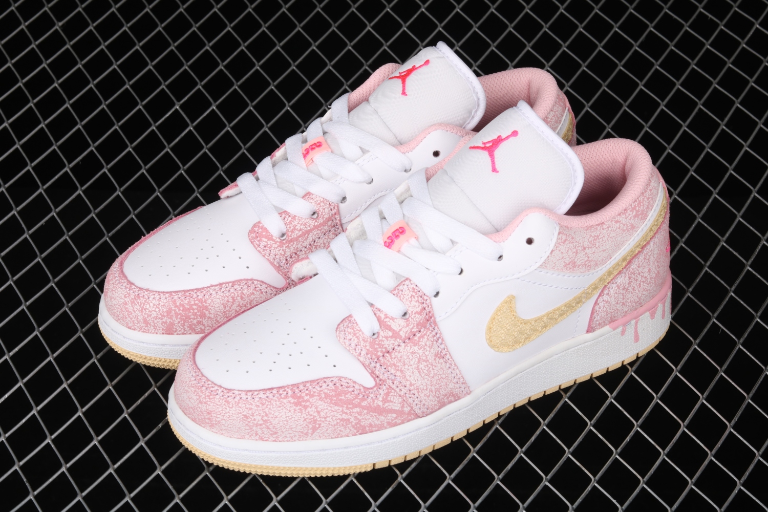 Jordan 1 Low Paint Drip (GS) CW7104-601