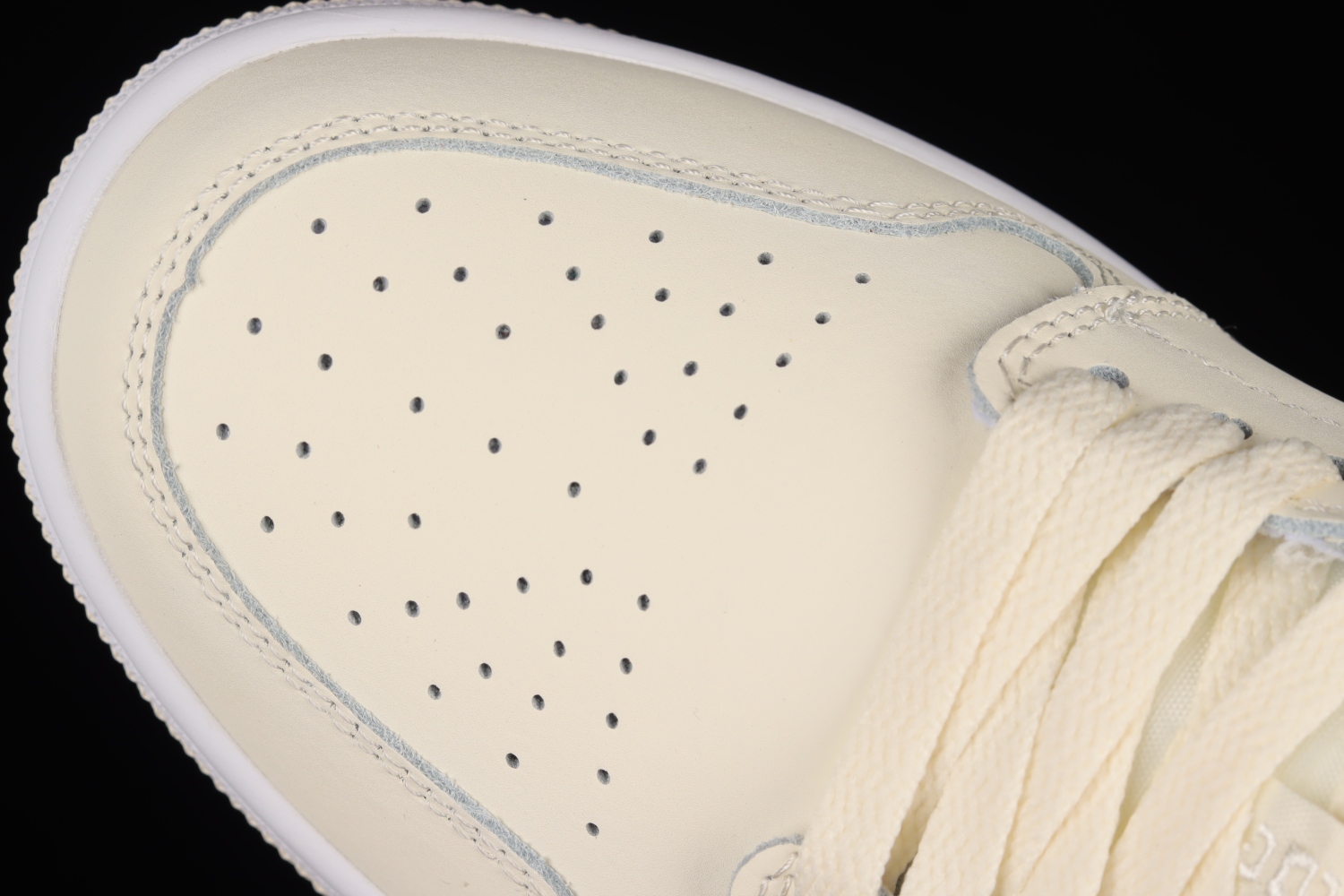 Jordan 1 Low Coconut Milk (W) DC0774-121