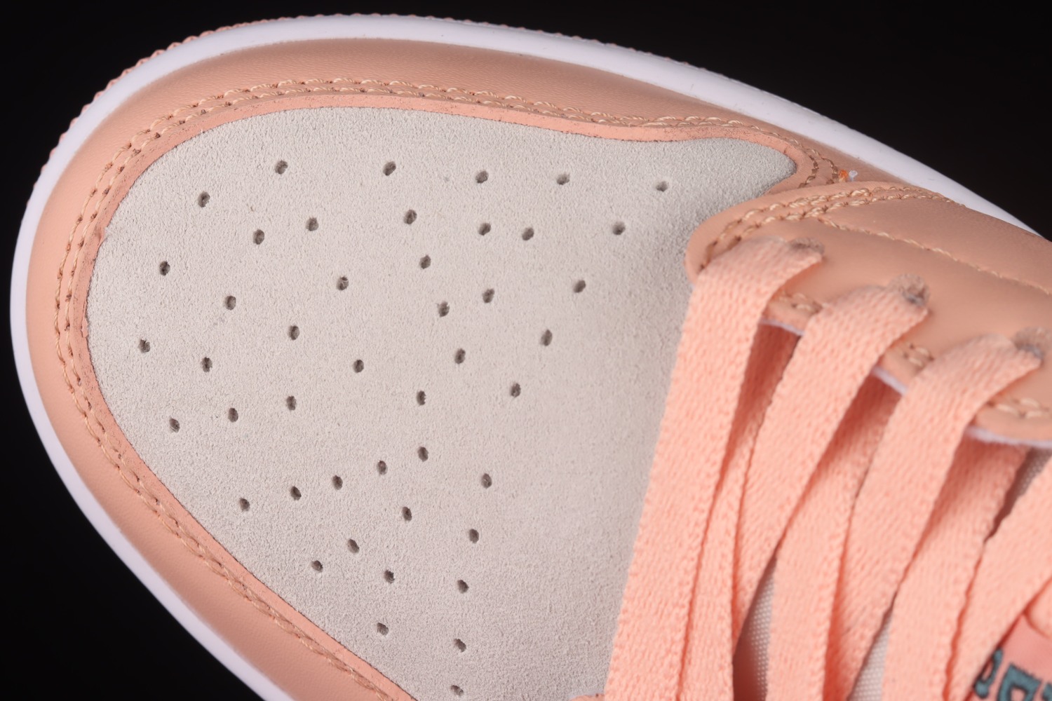 Jordan 1 Low Light Madder Root (W) DC0774-800