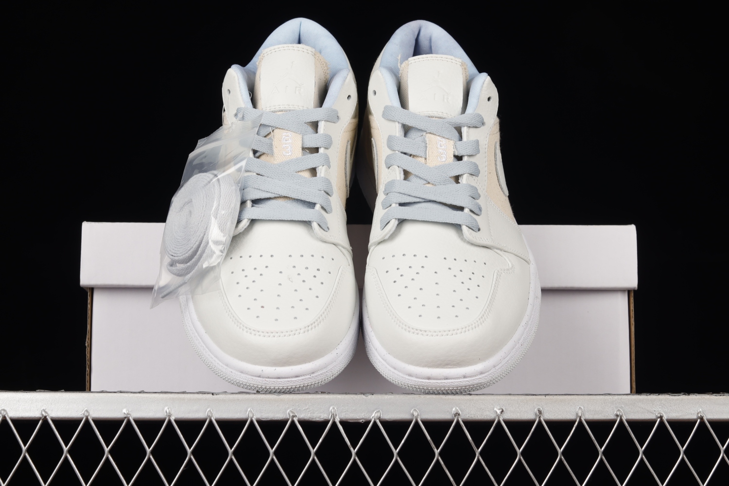 Jordan 1 Low Canvas Grey Cream (W) DQ4151-500