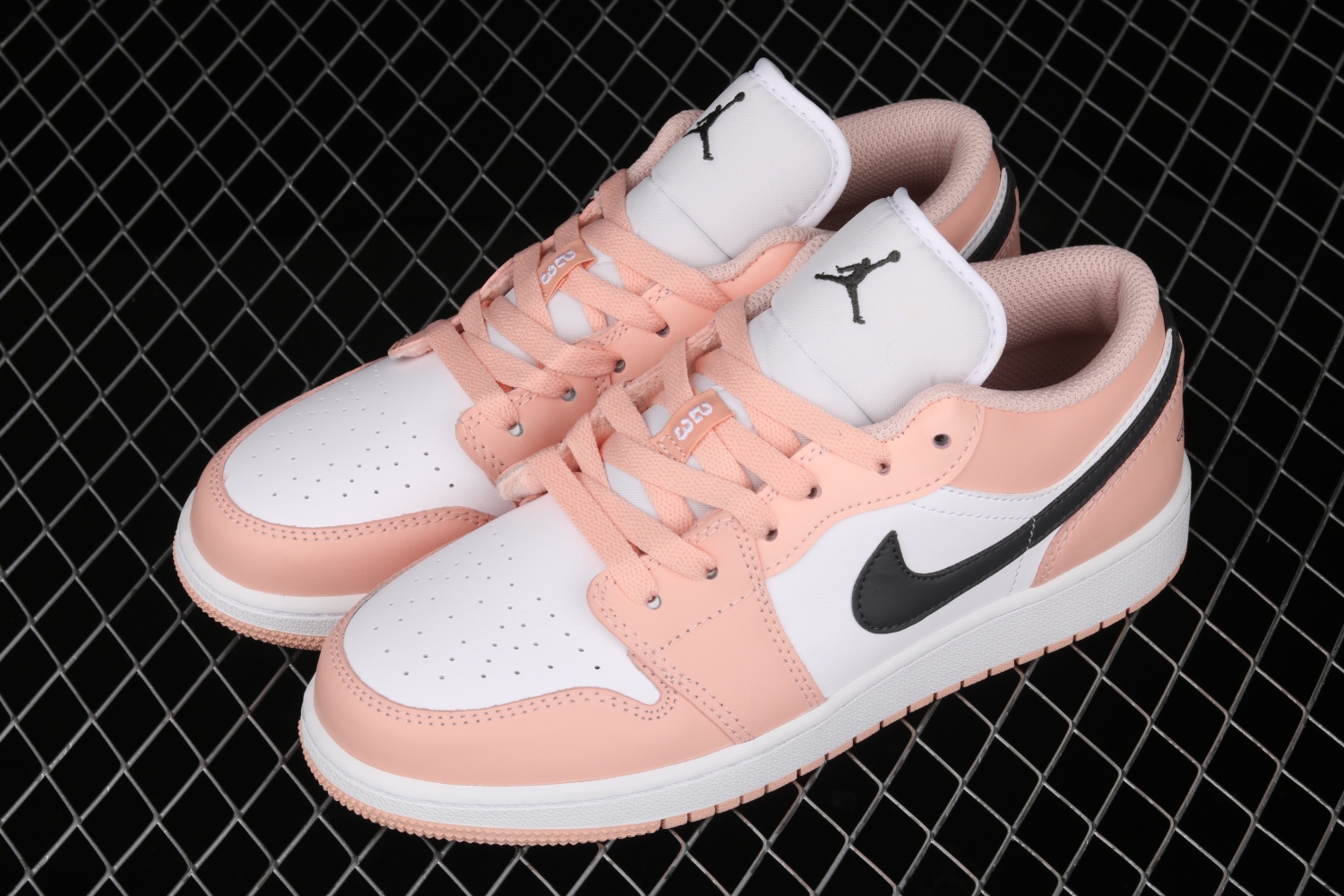Jordan 1 Low Light Arctic Orange Pink (GS) 553560-800