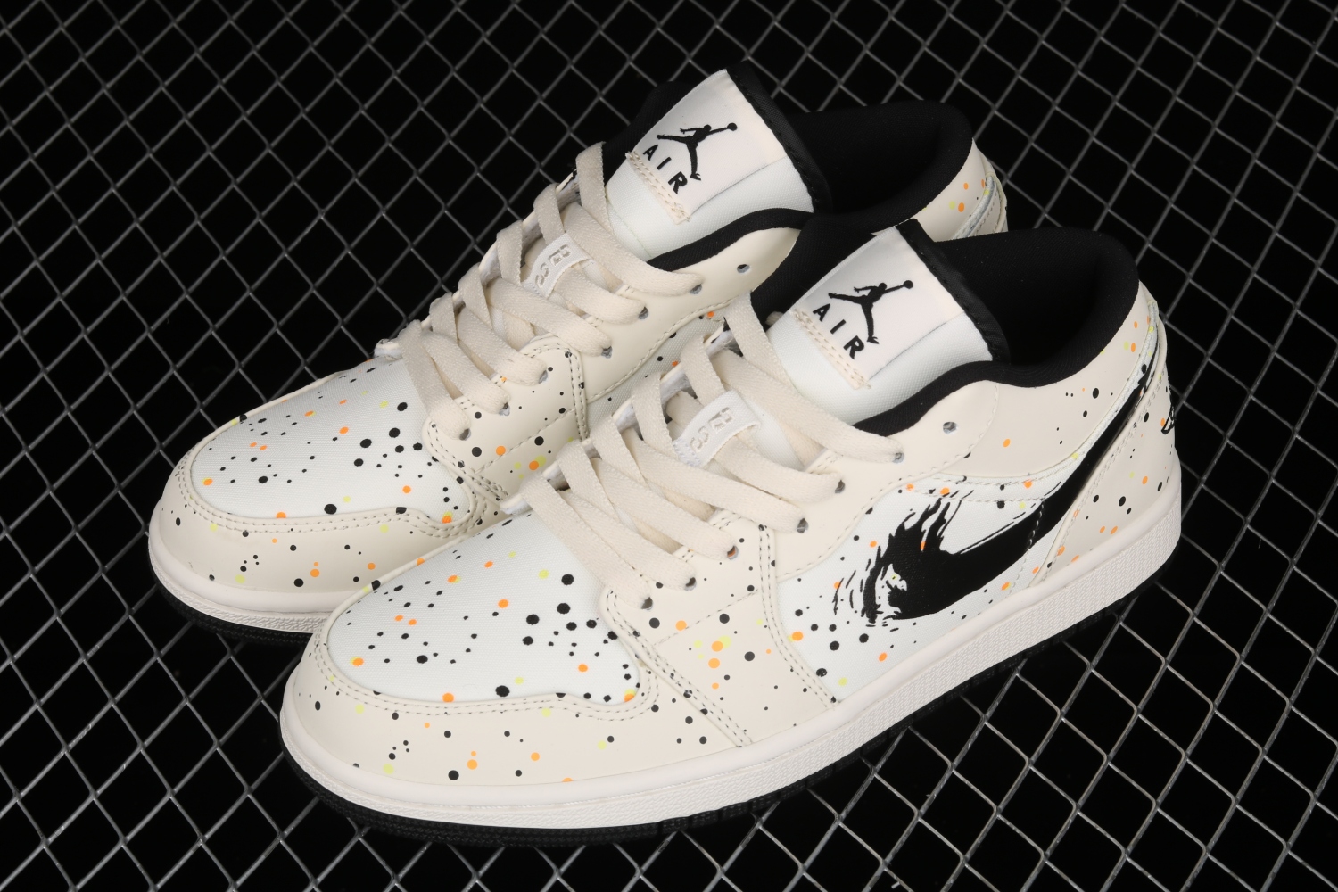 Jordan 1 Low Brushstroke DM3528-100