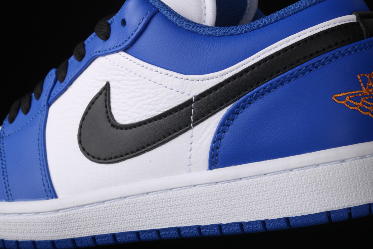 Jordan 1 Low Hyper Royal Orange Peel 553558-401