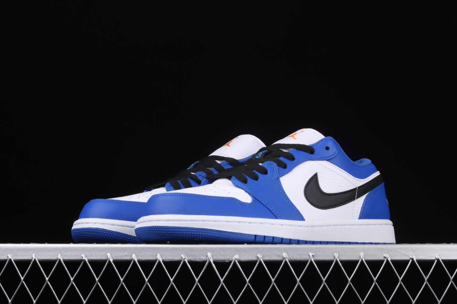 Jordan 1 Low Hyper Royal Orange Peel 553558-401