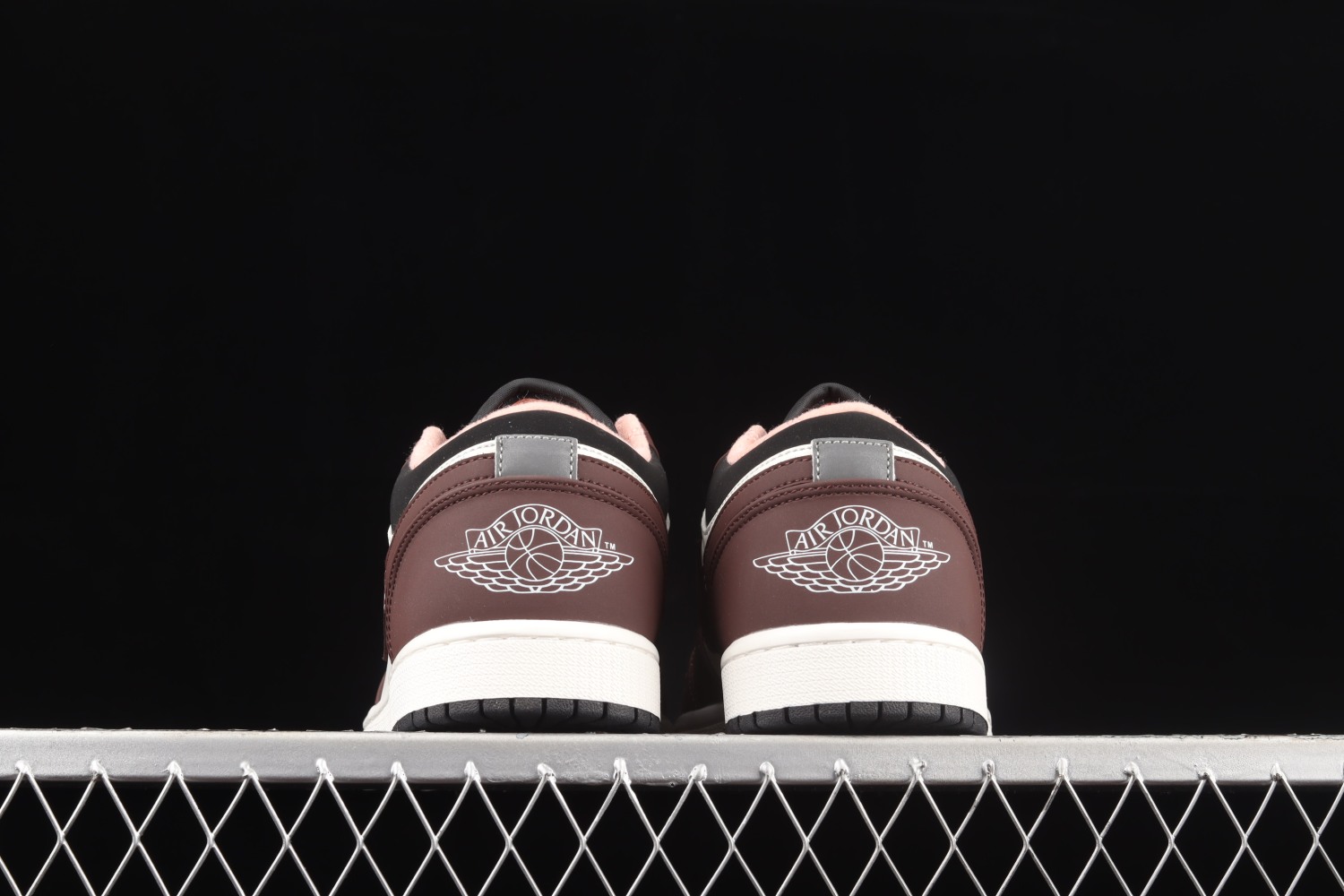 Jordan 1 Low Mocha DC6991-200