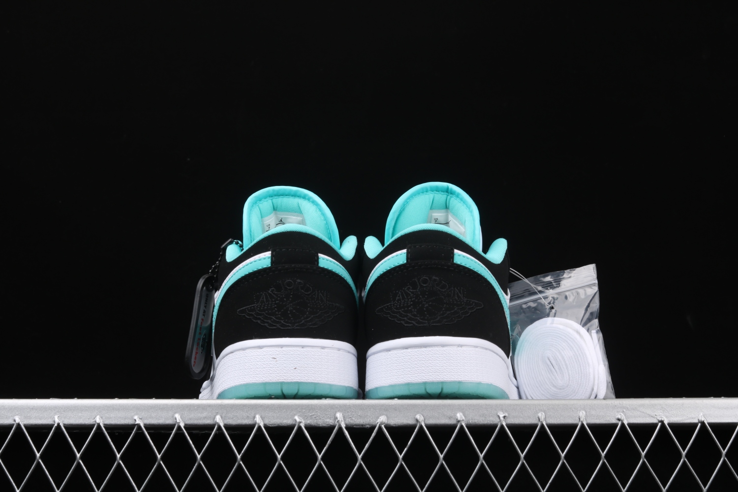 Jordan 1 Low “Island Green” CQ9828-131