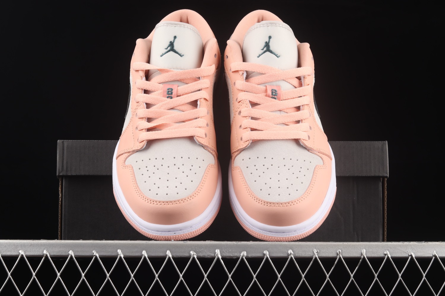 Jordan 1 Low Light Madder Root (W) DC0774-800