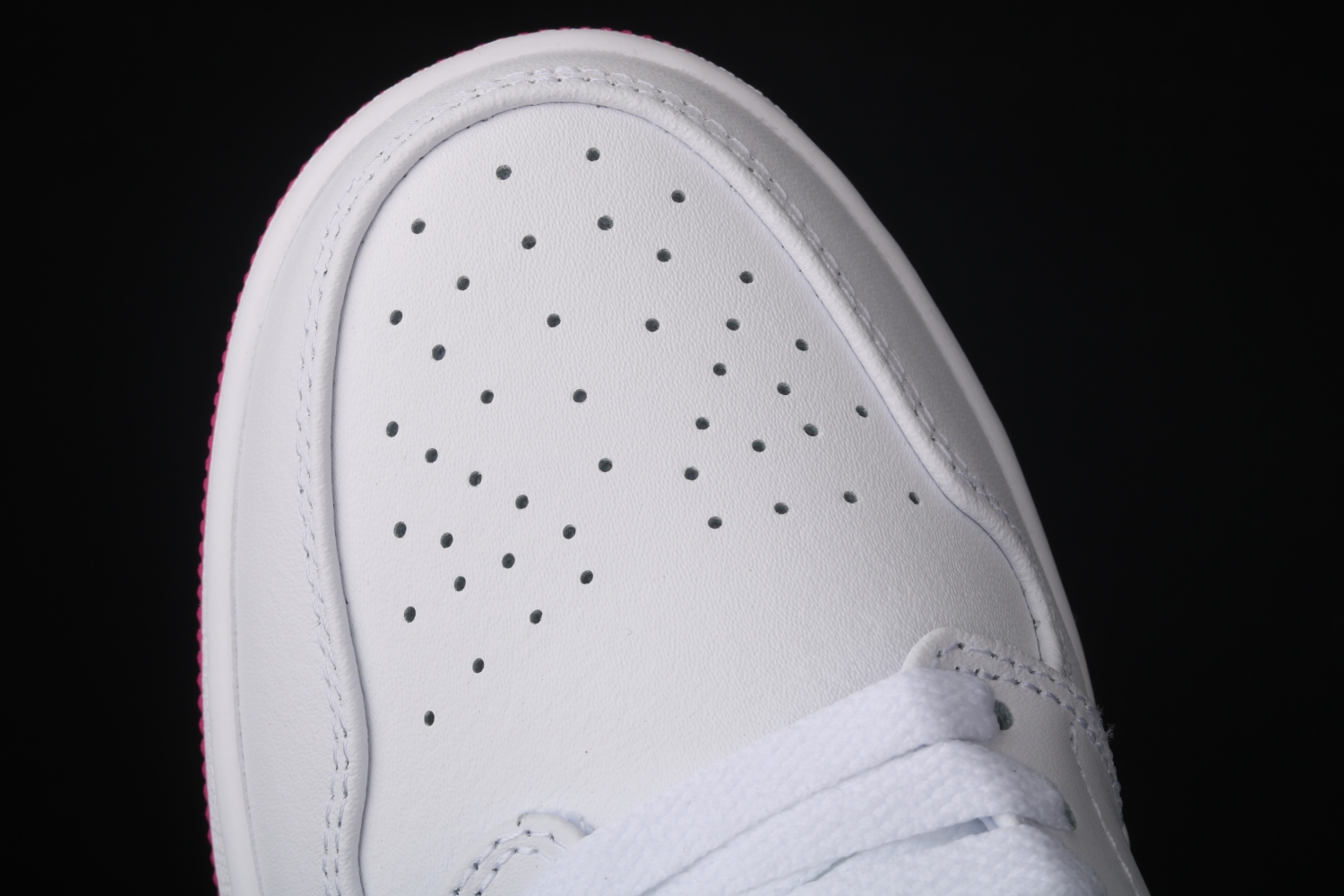 Jordan 1 Low Edge Glow (GS) CU4610-100