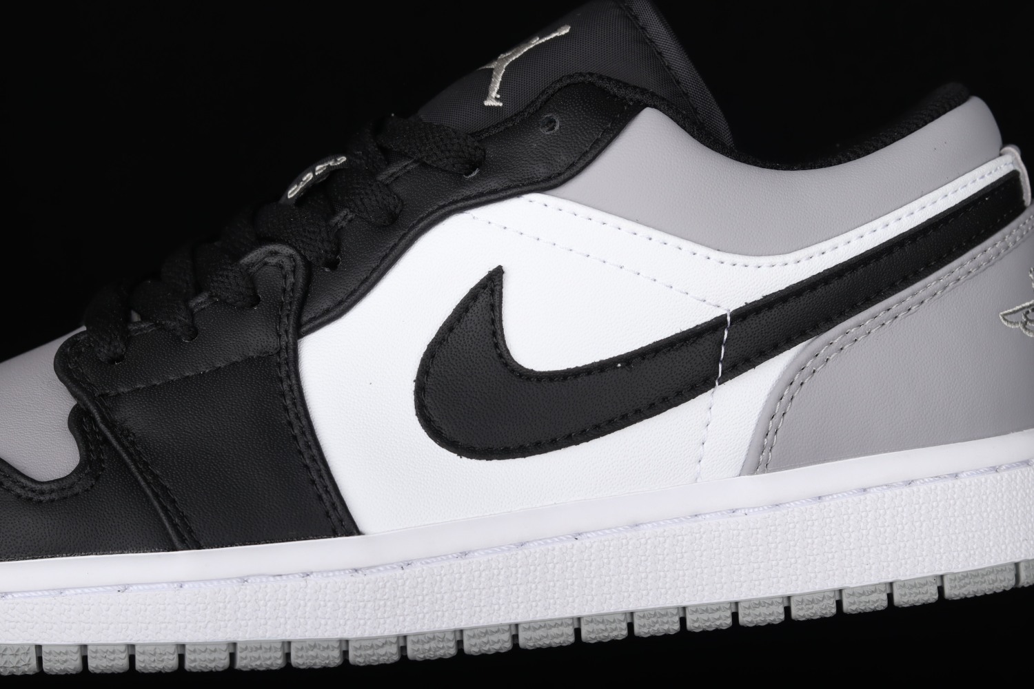 Jordan 1 Low Grey Toe 553558-110