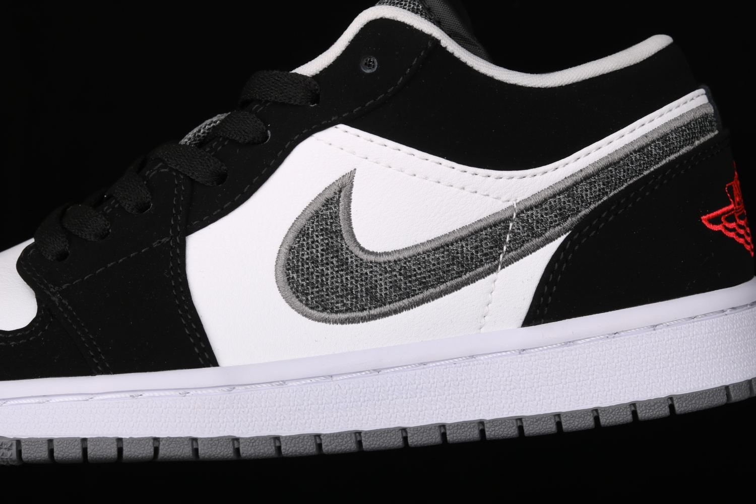 Jordan 1 Low Black White Wolf Grey Infrared 23 553558-029