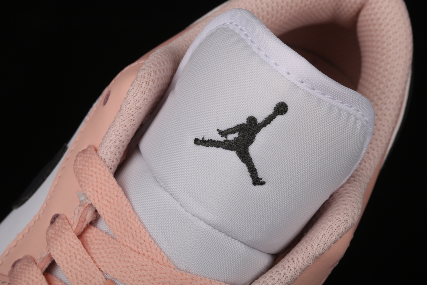 Jordan 1 Low Light Arctic Orange Pink (GS) 553560-800