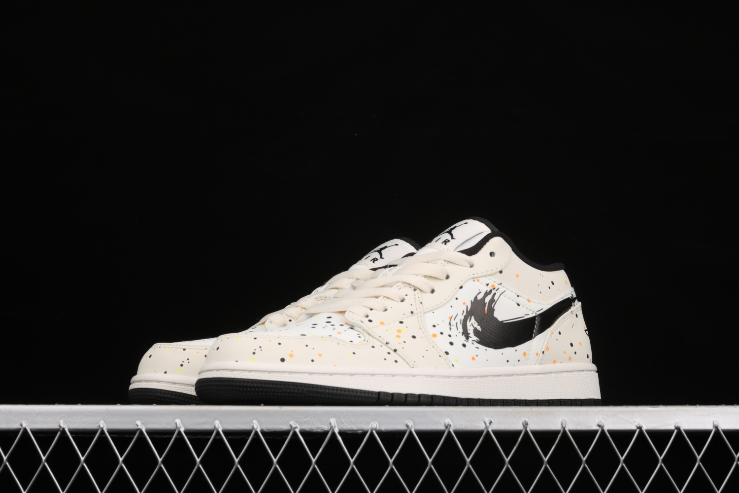 Jordan 1 Low Brushstroke DM3528-100