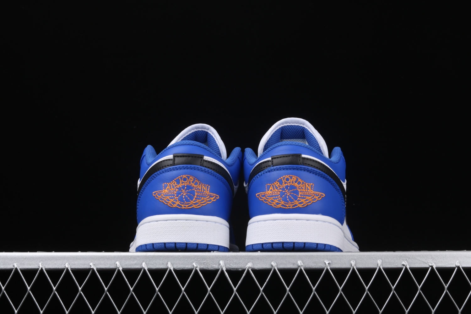 Jordan 1 Low Hyper Royal Orange Peel 553558-401