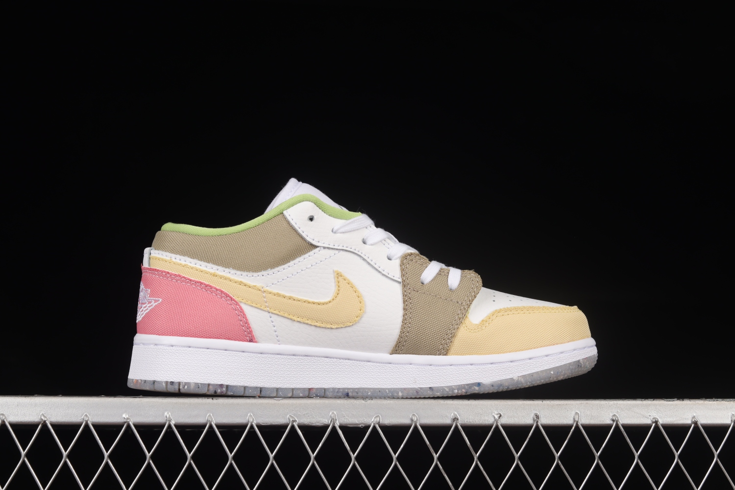 Jordan 1 Low Pastel Grind Vivid Green (GS) DJ0341-100
