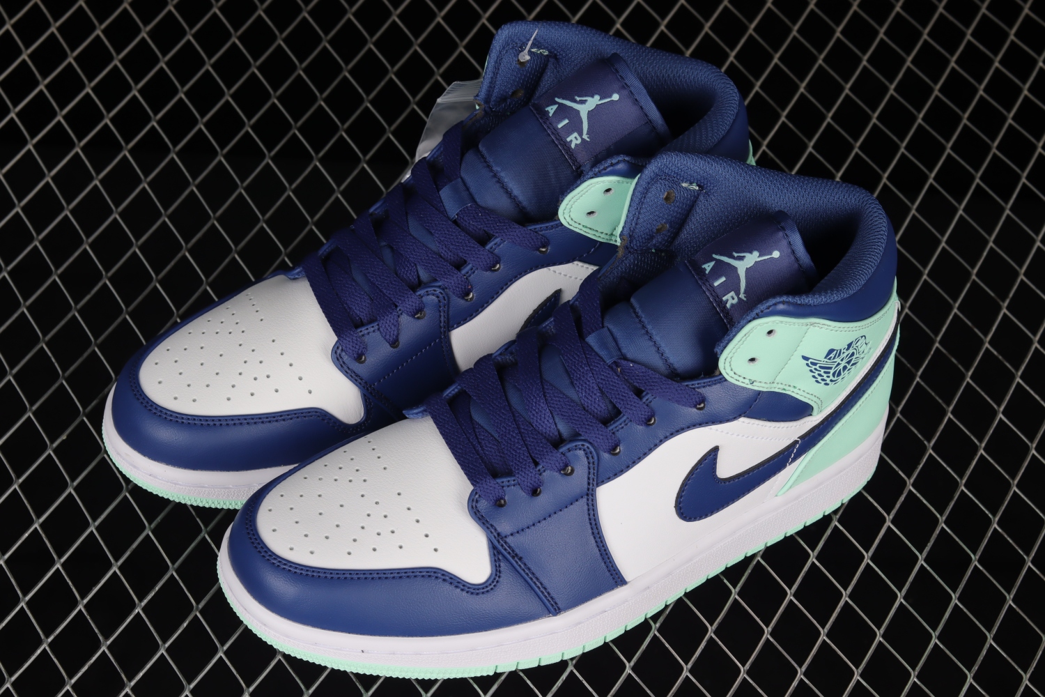 Jordan 1 Mid Blue Mint 554724-413