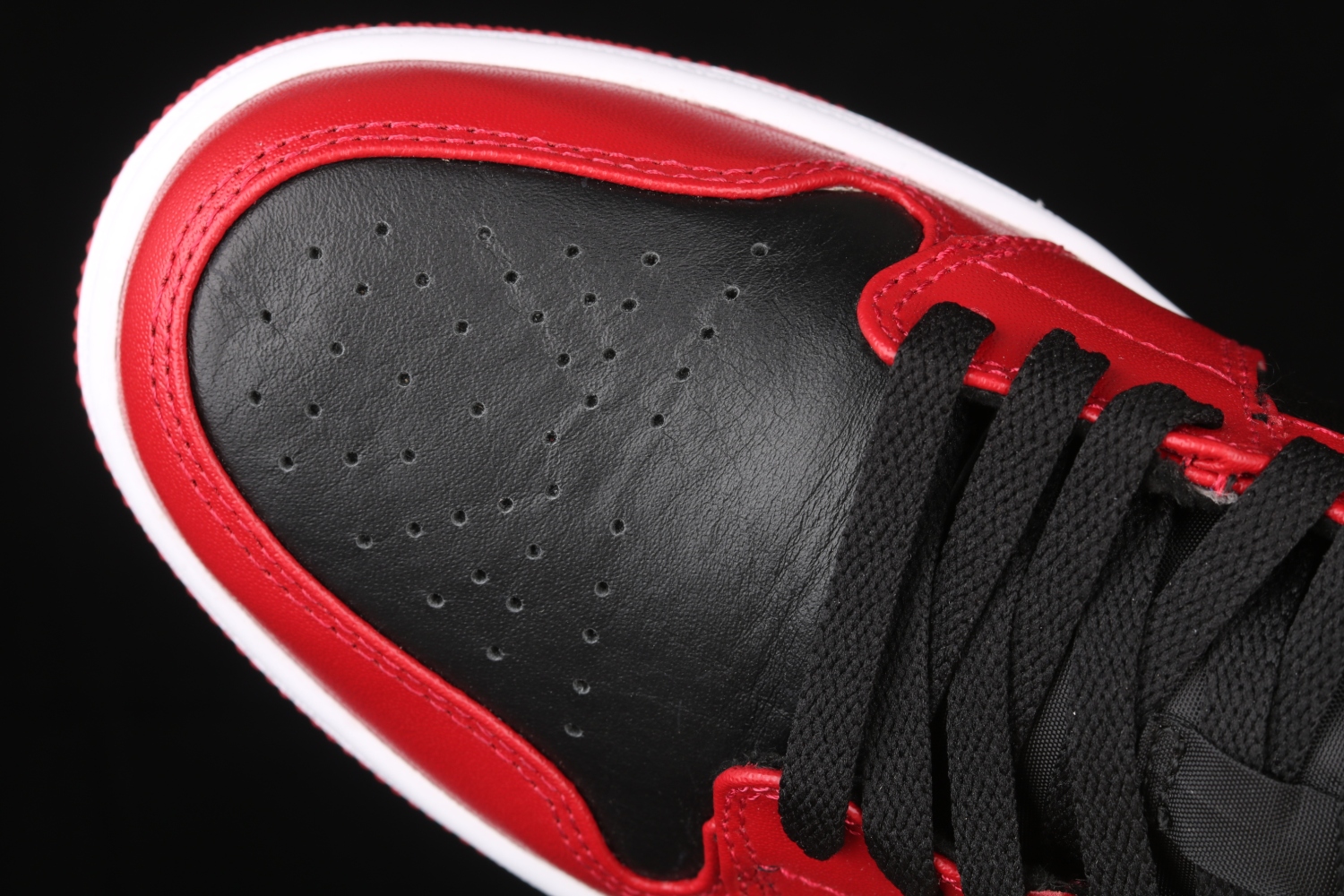 Jordan 1 Low Reverse Bred 553558-606