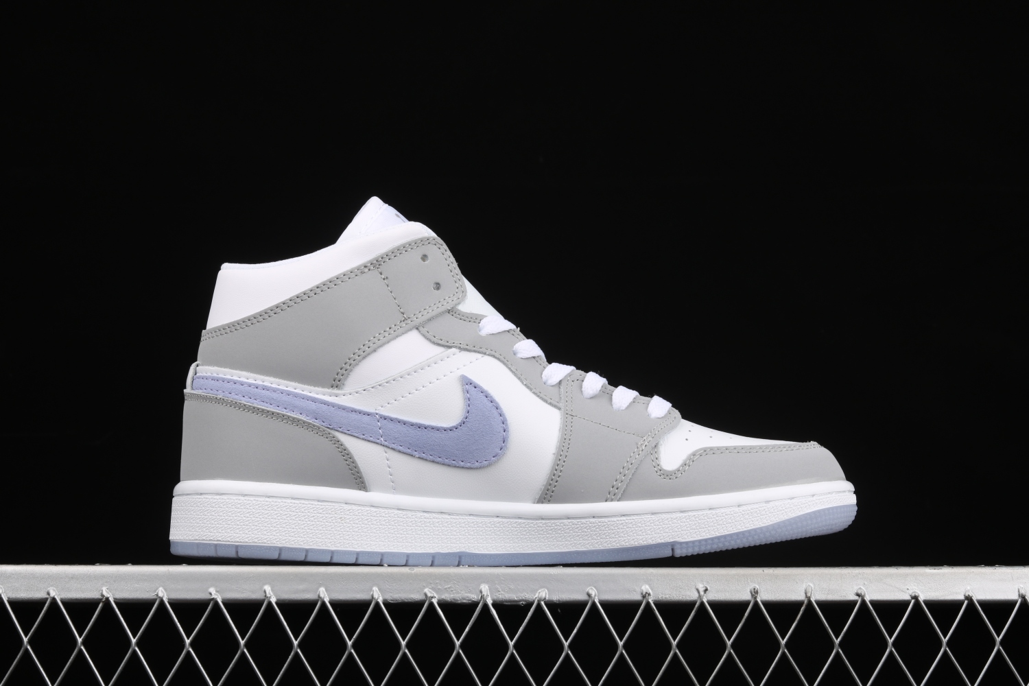 Jordan 1 Mid Wolf Grey Aluminum (W)  BQ6472-105